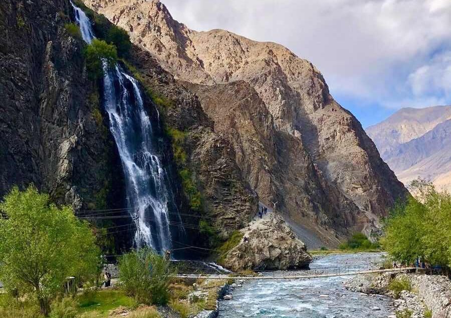 manthoka-waterfall